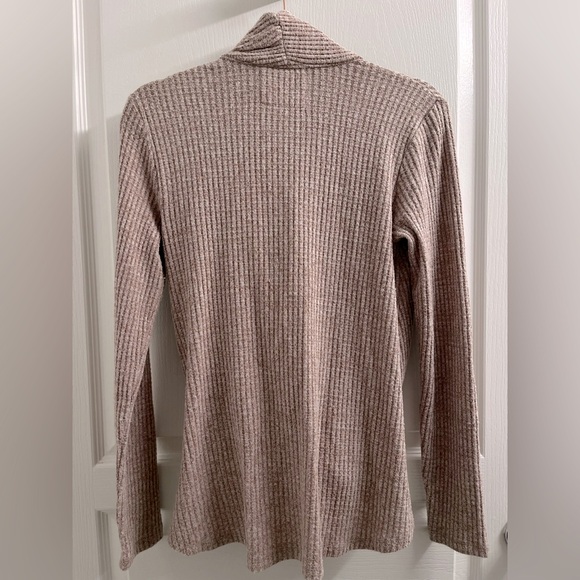 Anthropologie Akemi + Kin Long Sleeve Beige Waffle Knit Wrap Top Size S - Picture 6 of 11